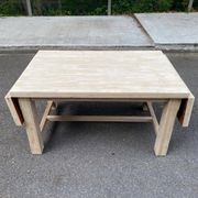 Extendable farmhouse table with renovated solid wood flaps 140-200cm