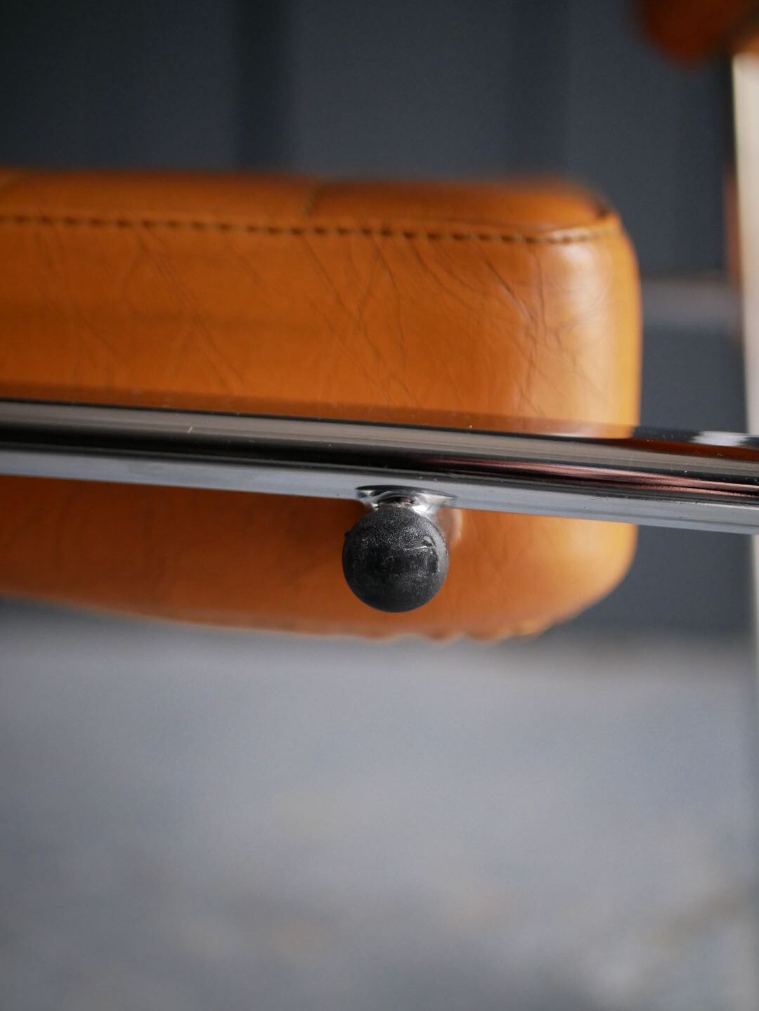 Pair of 70s design chairs