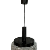Suspension vintage vintage en verre moulé ciselé et métal noir — Année