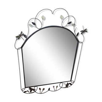 Mirror of shape with flower and dragonfly patterns