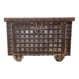 Antique coffre de mariage bois et fer, Inde, XIXème