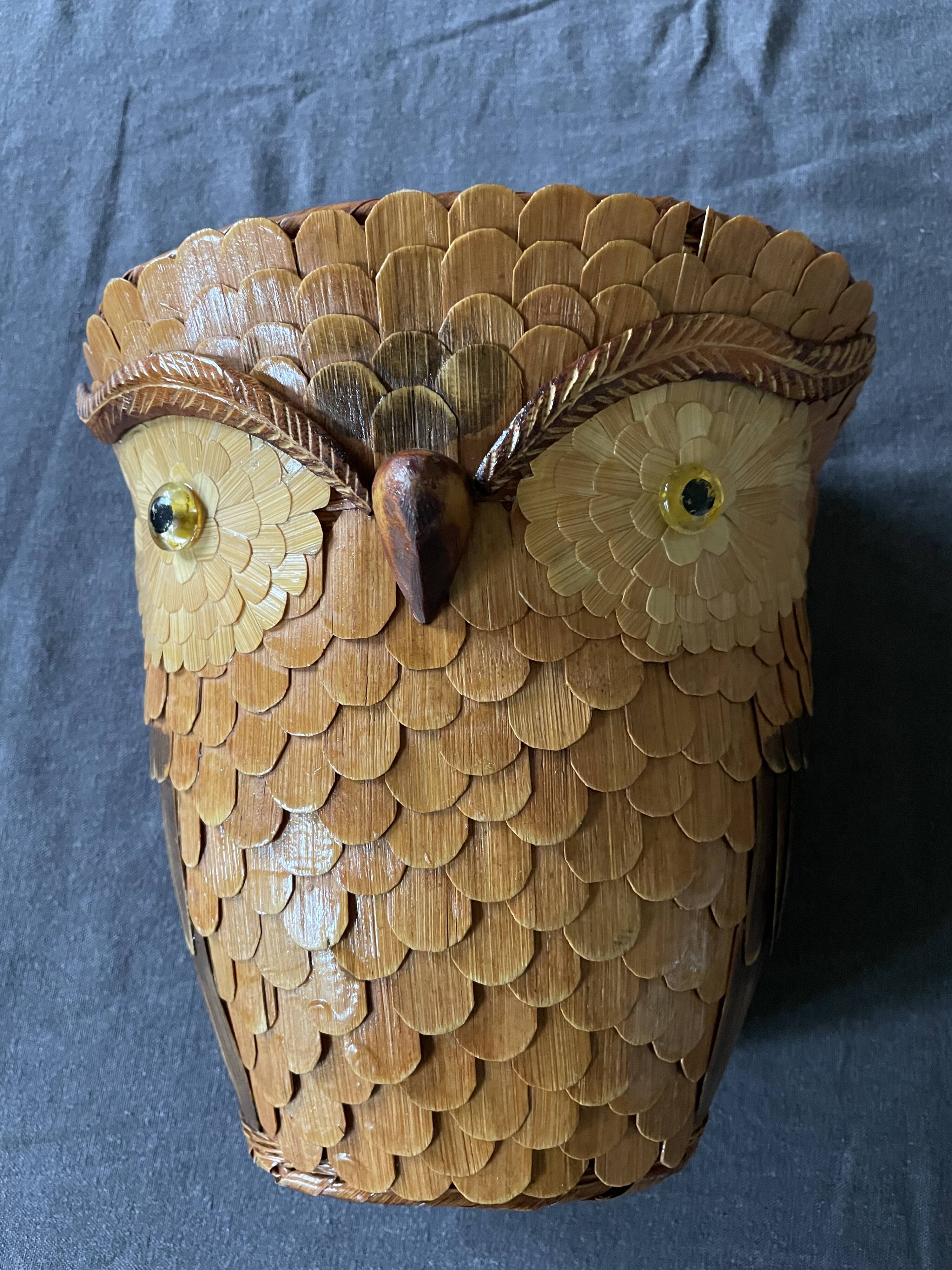 Bamboo owl basket