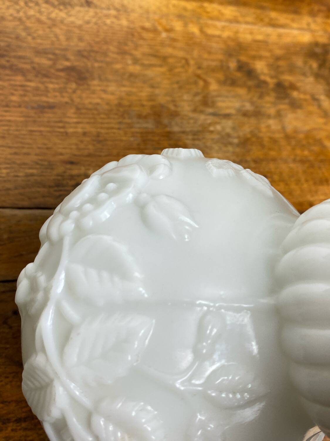 Portieux vase in white opaline