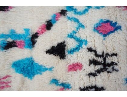 Colorful Berber carpet 216 x 142cm