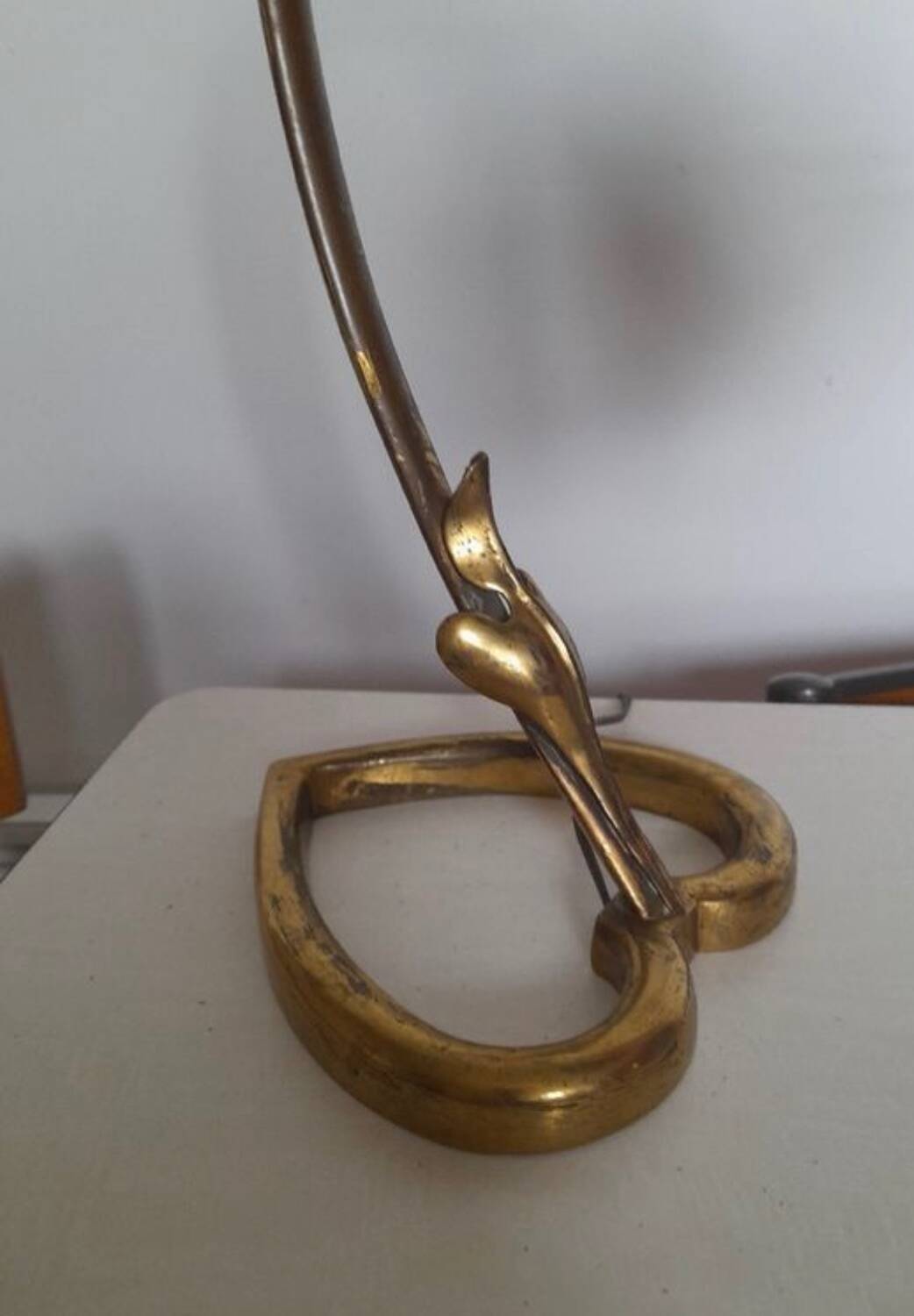 Vintage heart-shaped desk lamp