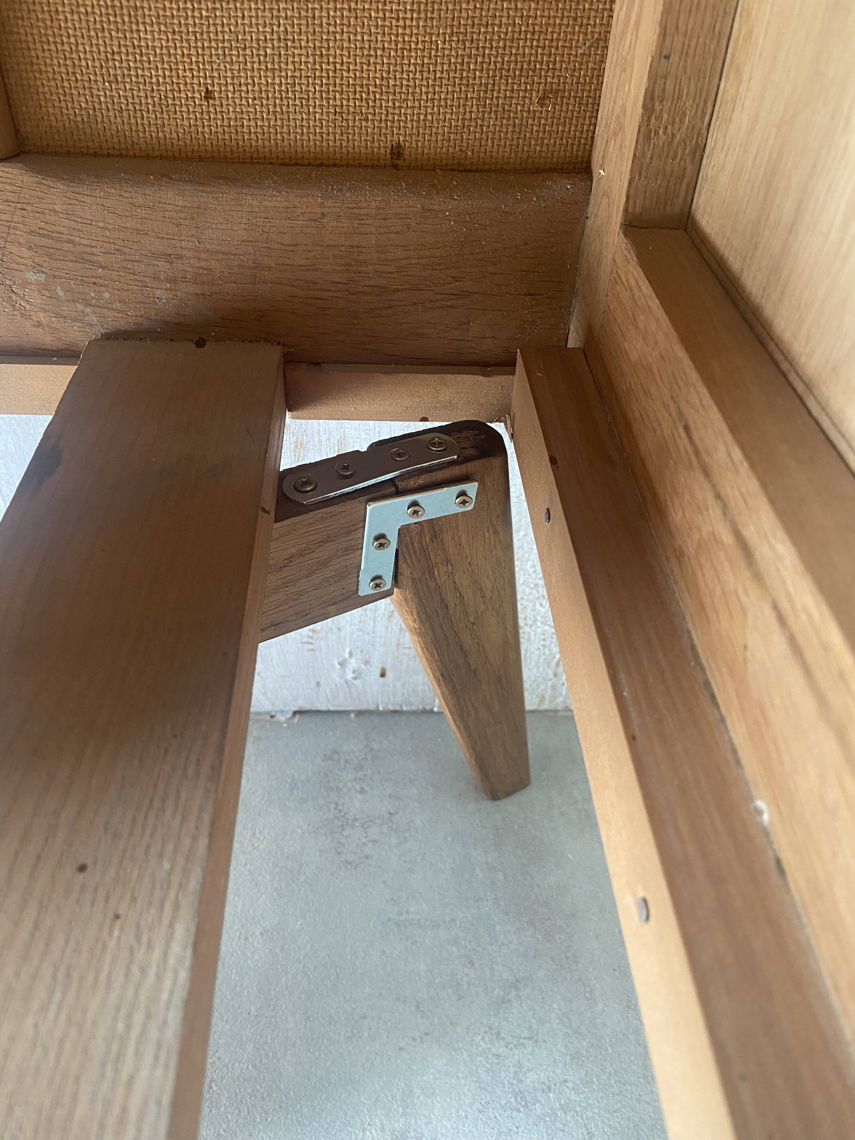 Vintage chest of drawers with tapered legs