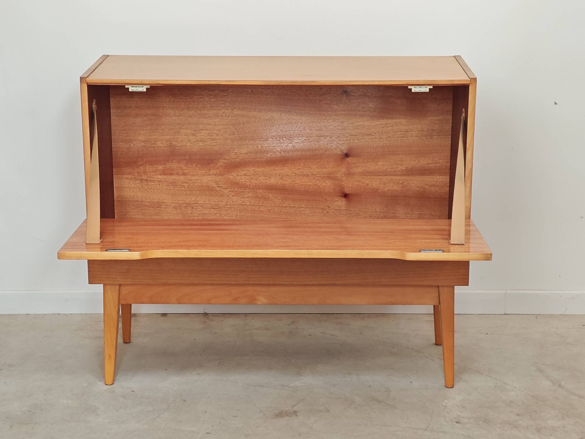 Storage chest with cover / mini bar by Landsman / Nepozitek 1960