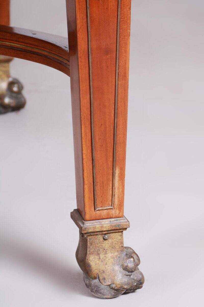 19th Century French Extendable Table in Mahogany