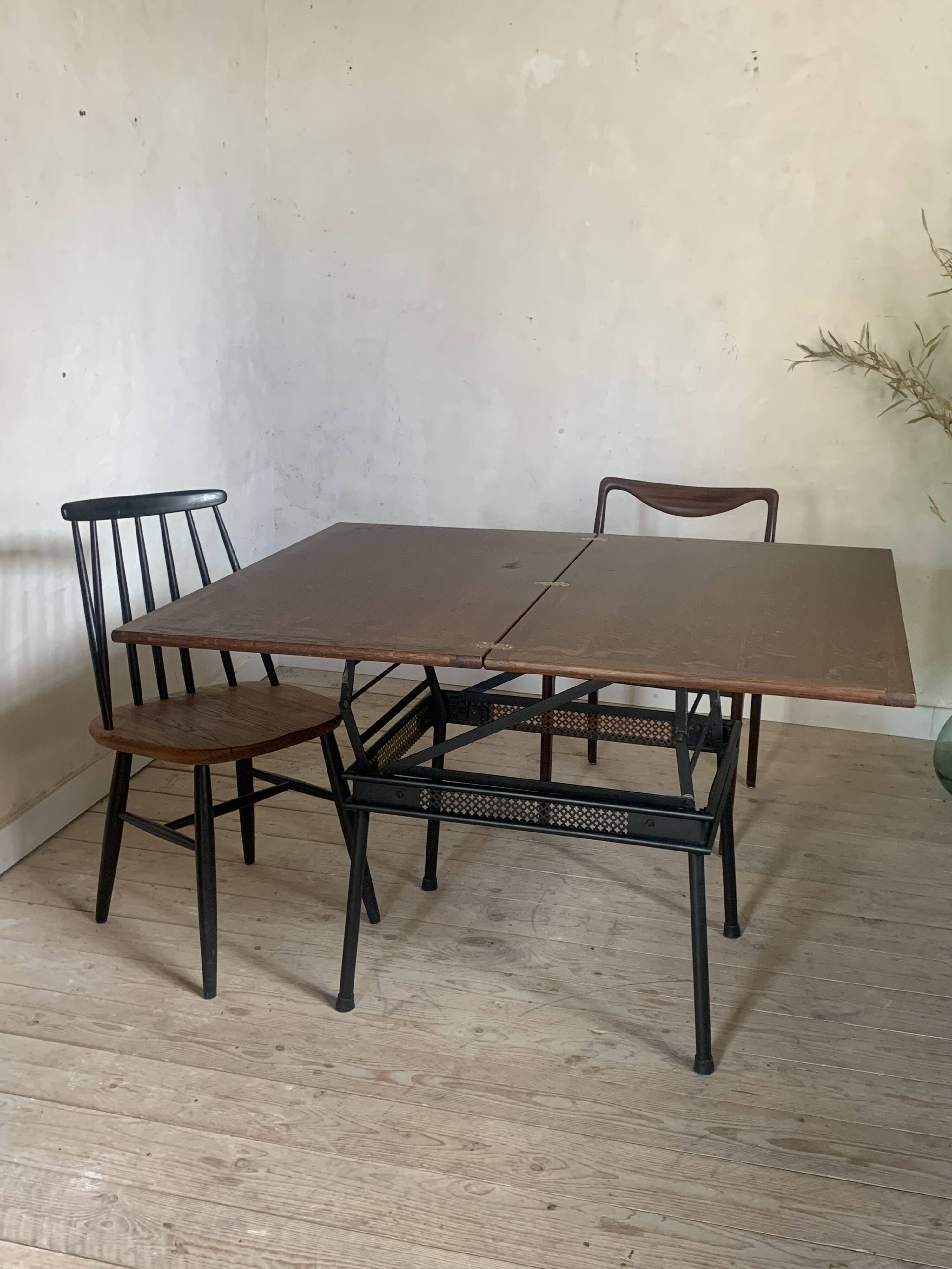 Vintage modular portfolio table in Albert Ducrot style