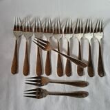 12 Silver Metal Fish Forks Argental