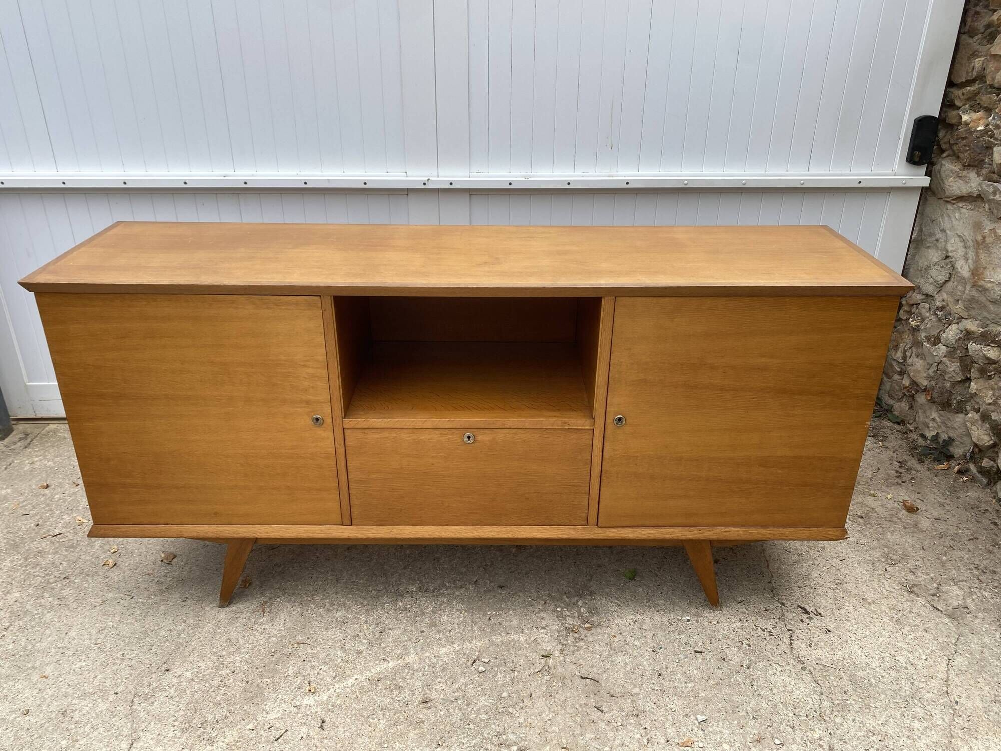 Sideboard very buffet type Scandinavian in raw pear wood 1950.