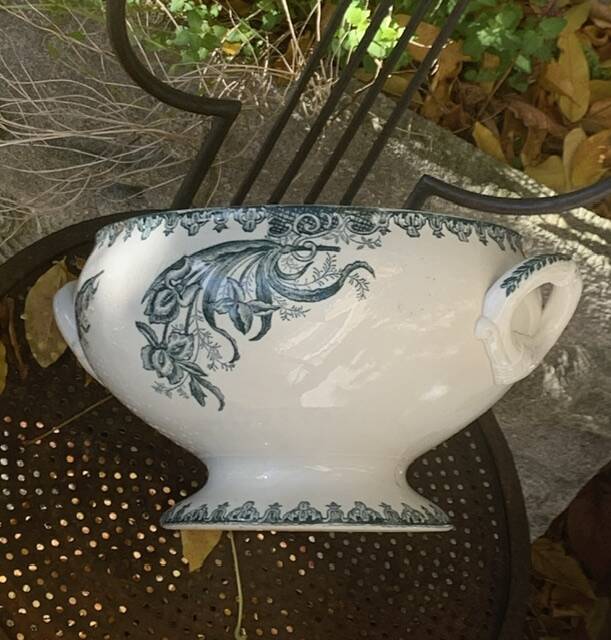Soup tureen base, old salad bowl, iron earth with blue iris pattern, 19th century, collector's item