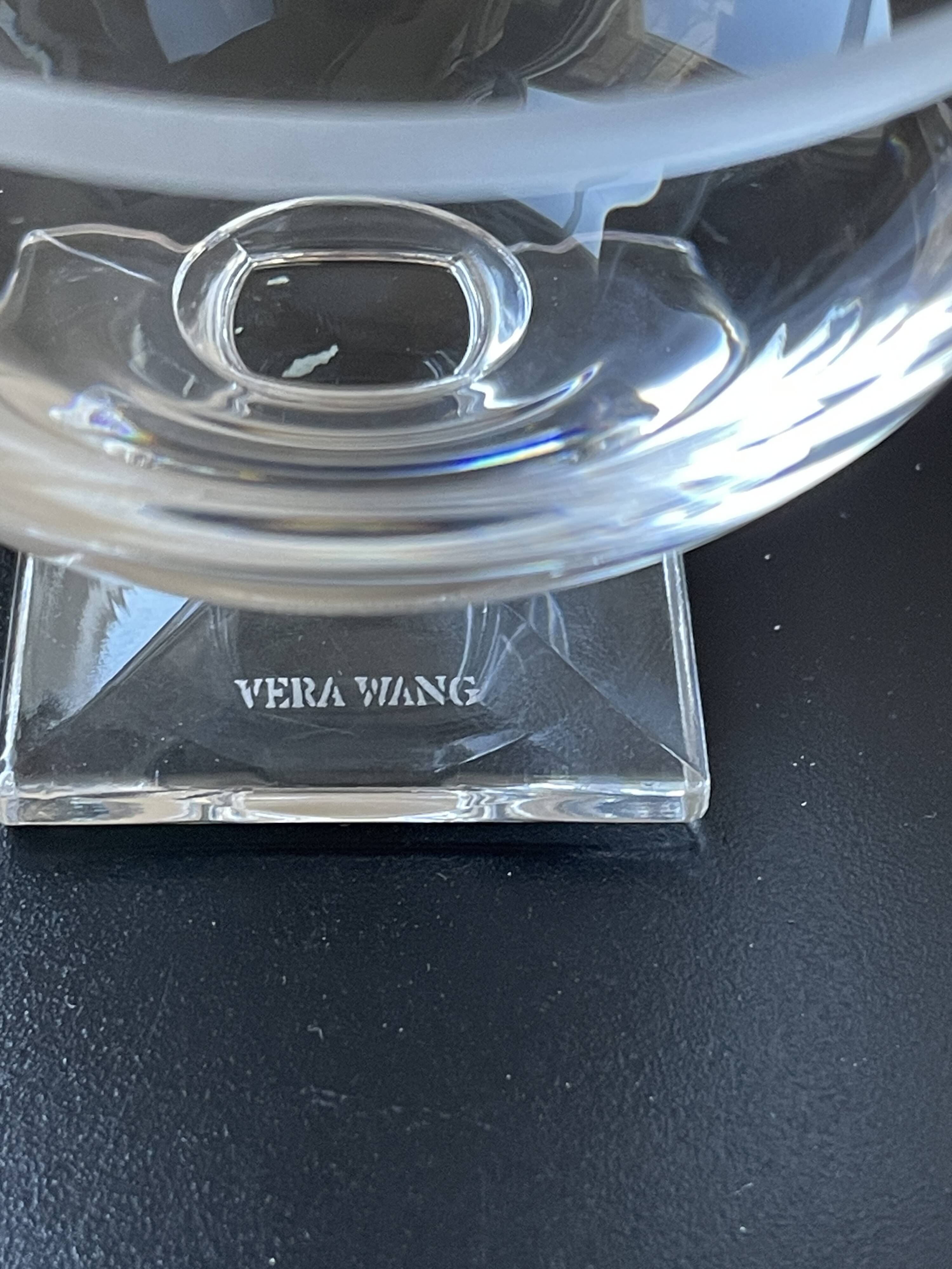 2 Vera Wang Bande wine glasses