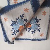 Flowery tablecloth of the 70s