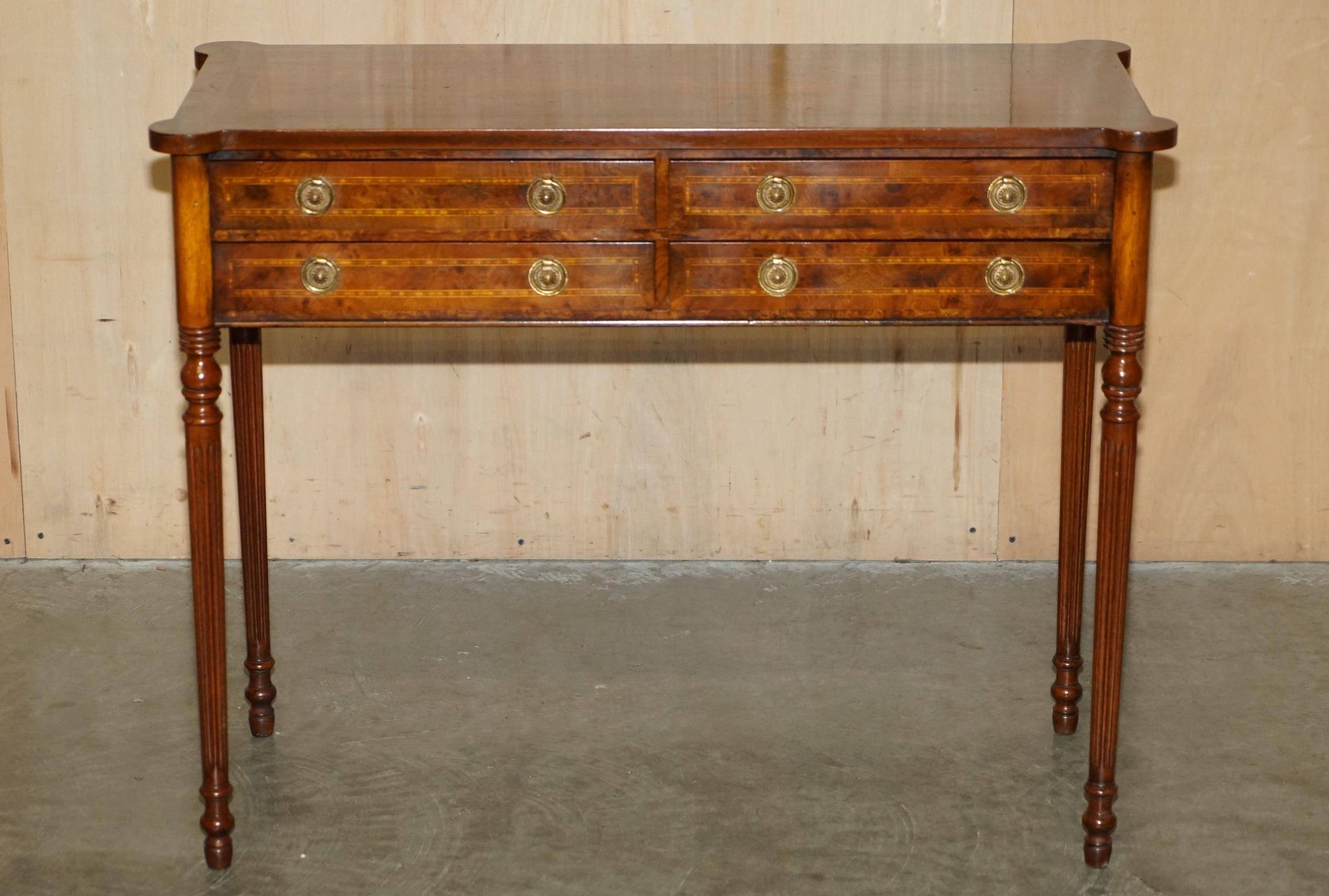 Console en Orme Burr & Bois Satiné restaurée, vers 1920