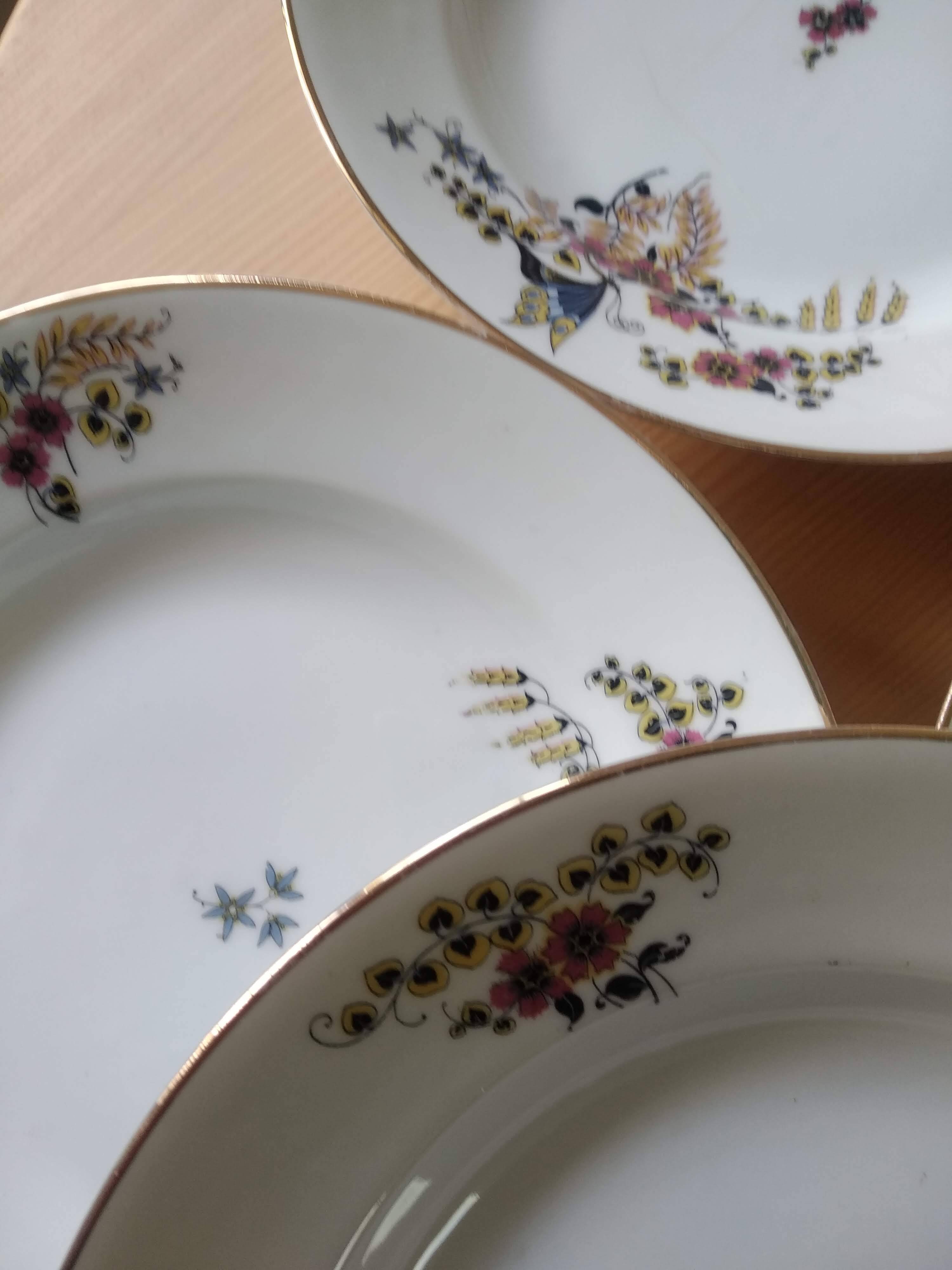 55-piece Limoges porcelain dinner service from the 1930s