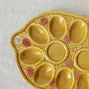 Vintage egg plate in majolica - 1970s