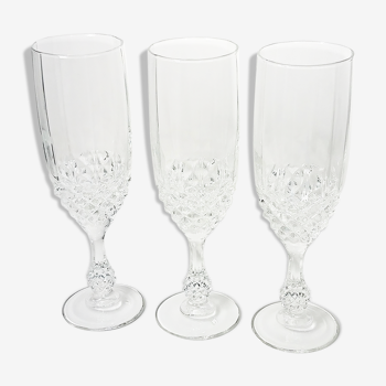 Set of 3 champagne flutes Luminarc France