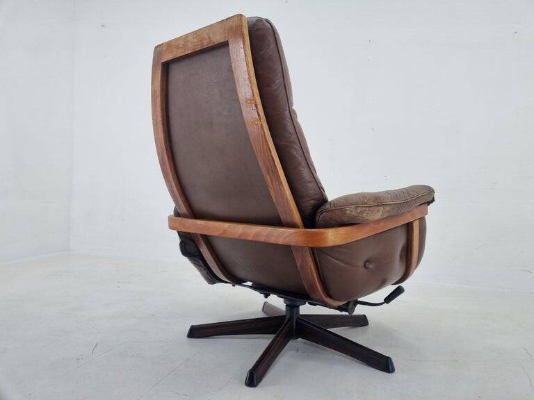 Midcentury Swivel Leather/Wood Armchair Göte Möbler Nässjö, Sweden, 1960s