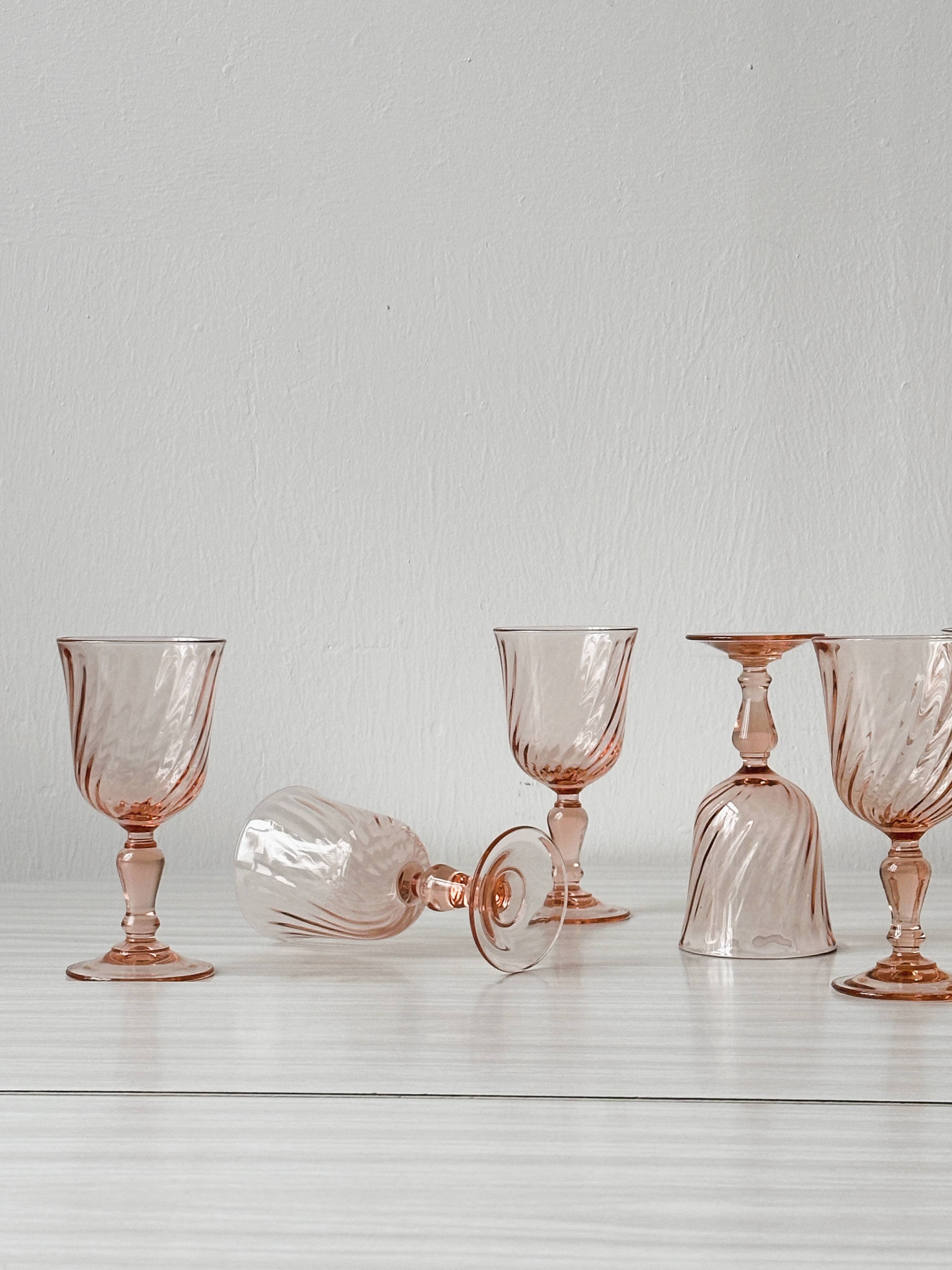 6 Rosaline liqueur glasses.