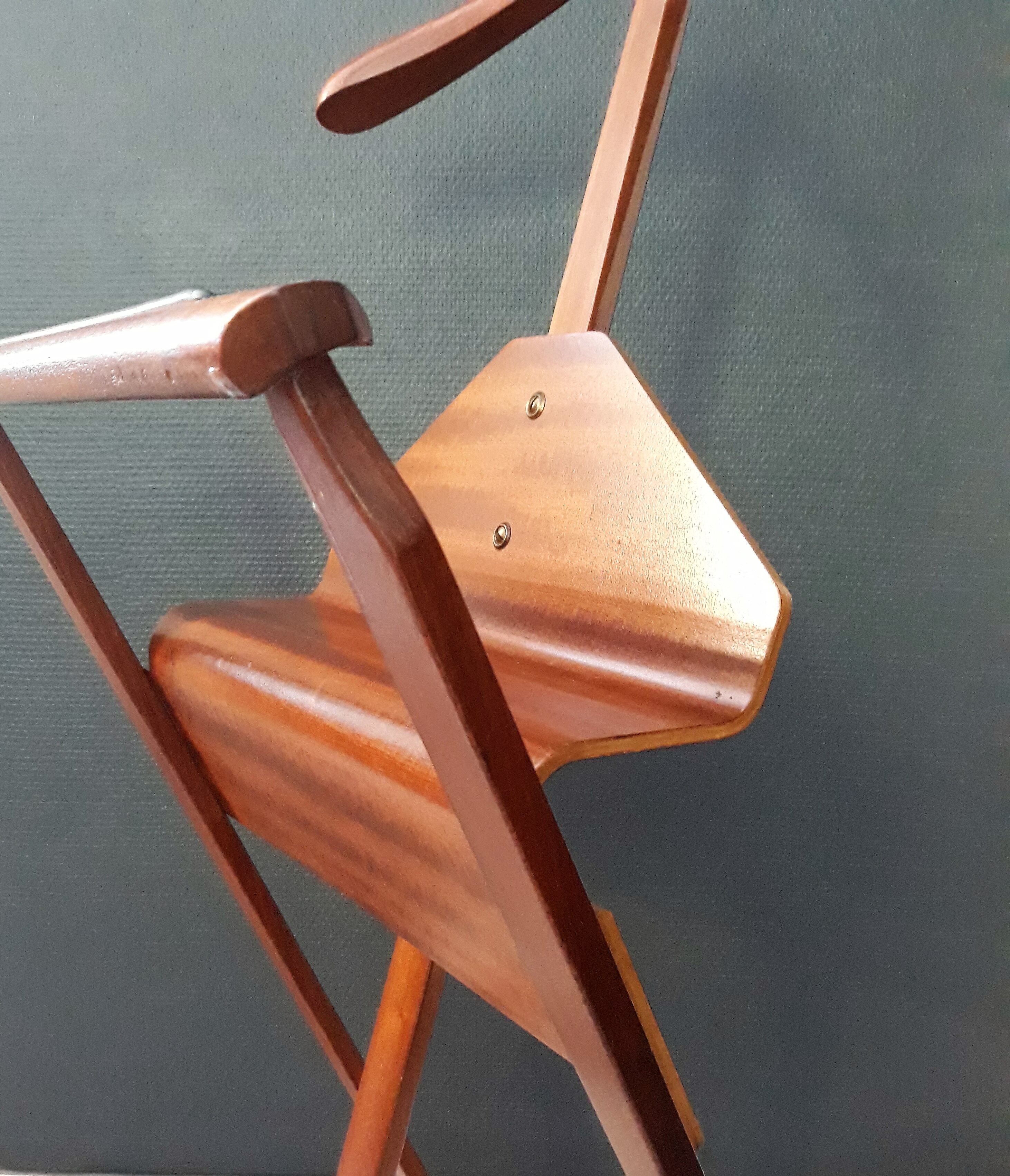 Valet de chambre Lucien De Roeck pour Manu bois