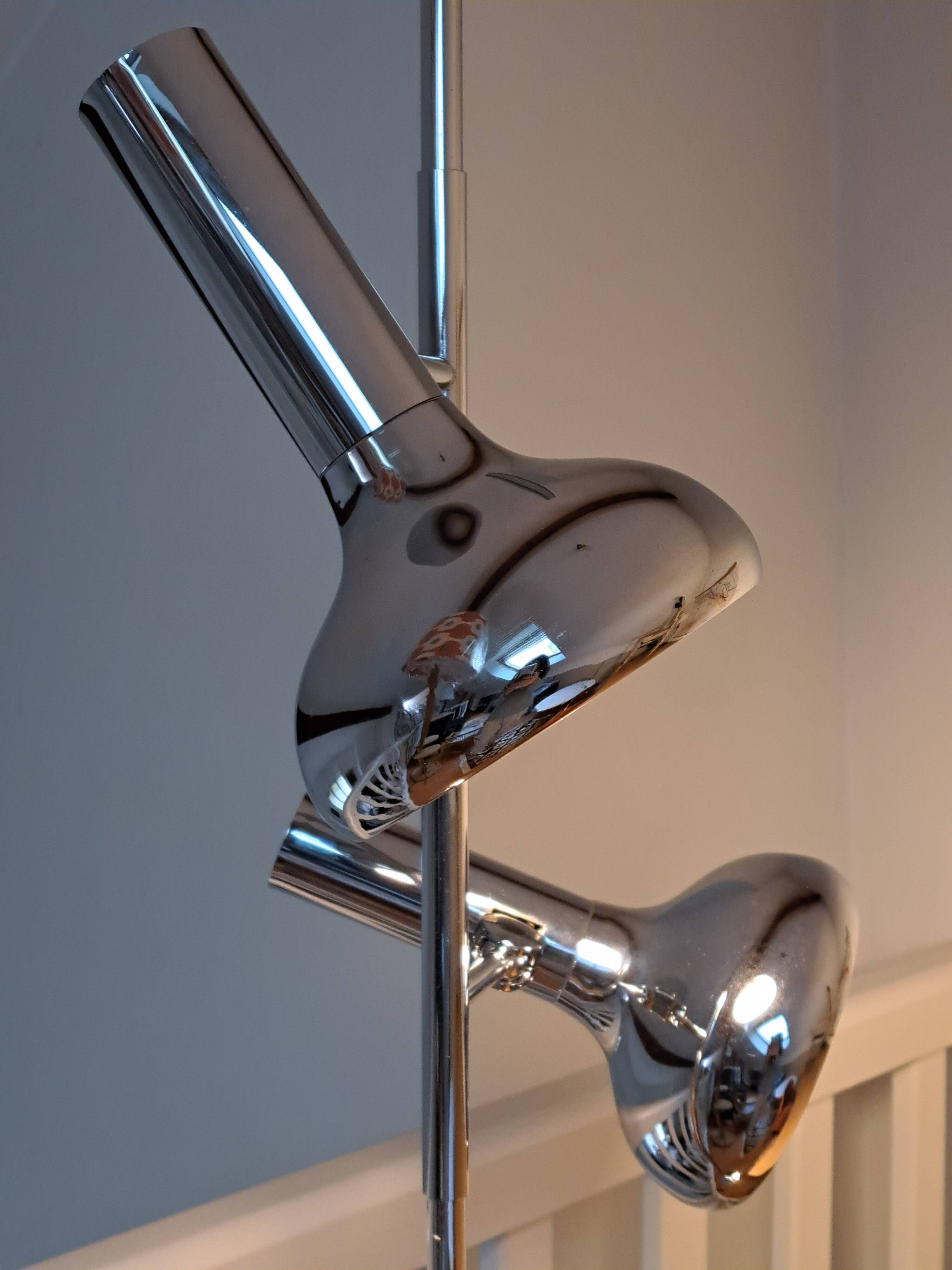 Chrome floor lamp from the 1970s.
