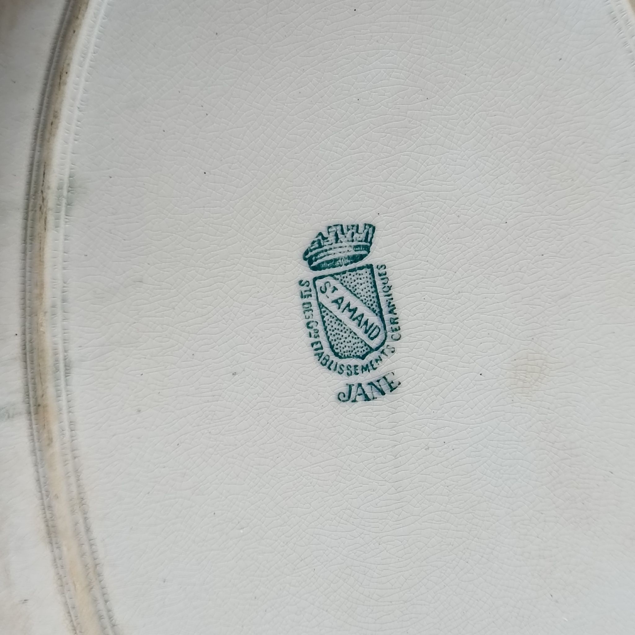 Oval iron earth dish Saint Amand