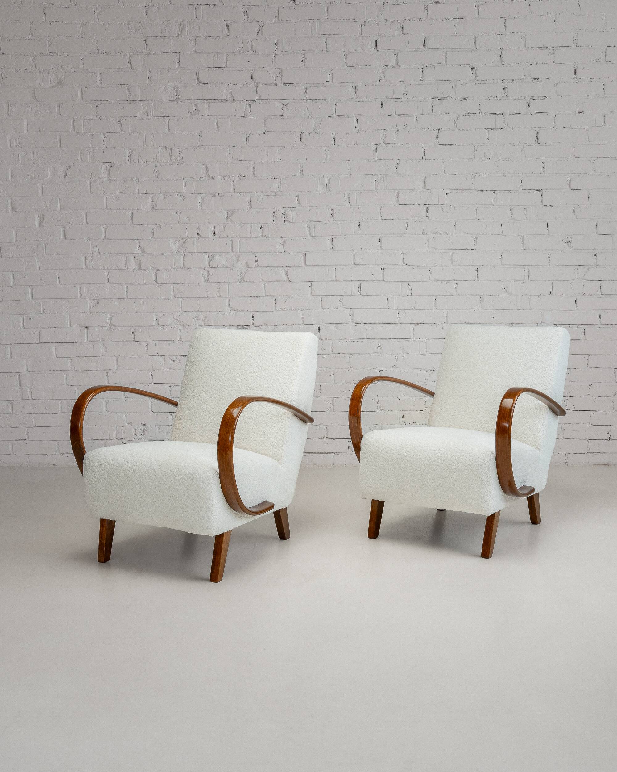 Paire de fauteuils de Jindřich Halabala, fauteuils de salon tchèques du milieu du siècle