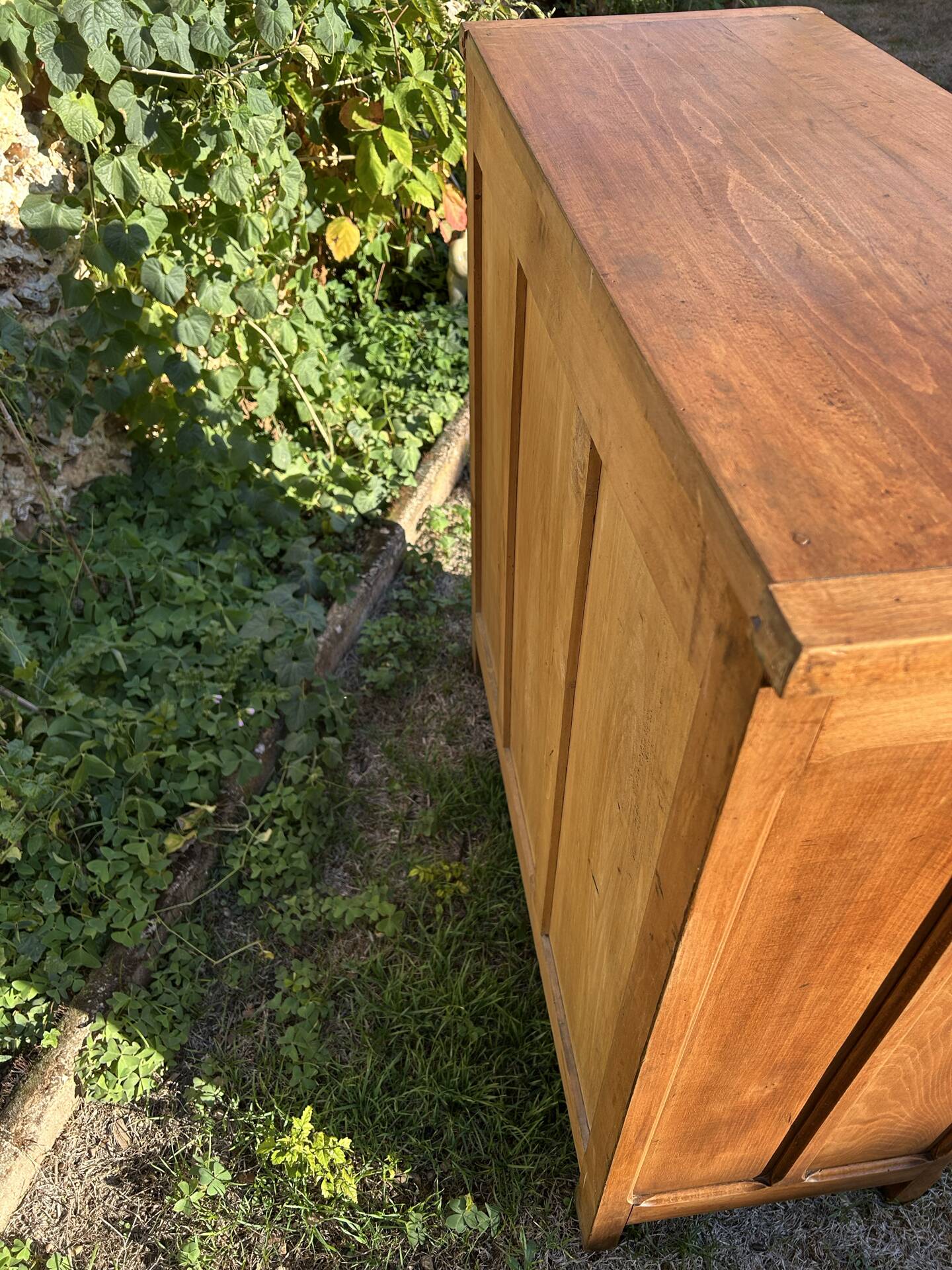 Vintage Parisian buffet in solid beech, hazelnut colour.