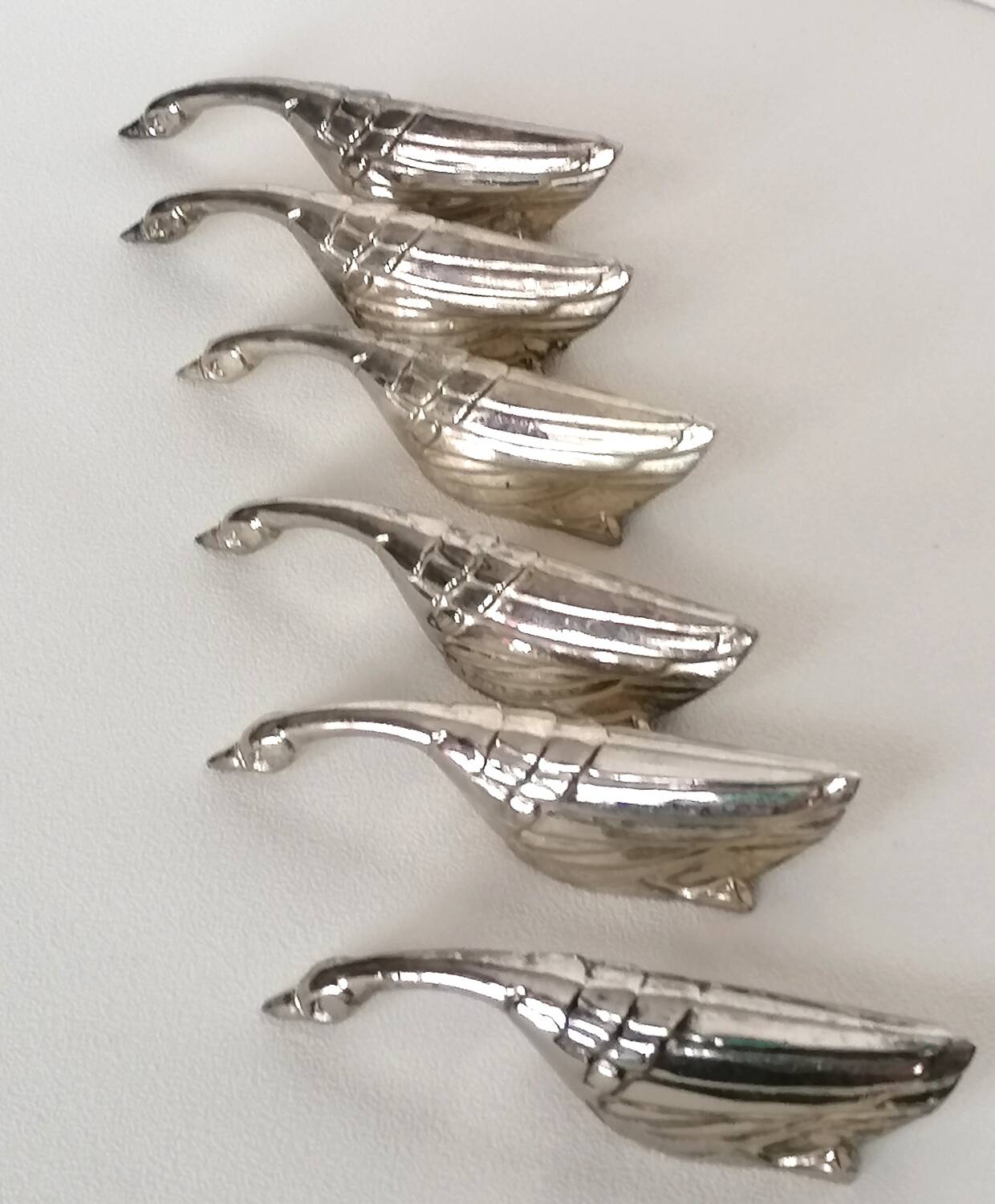 6 silver metal zoomorphic knife holders