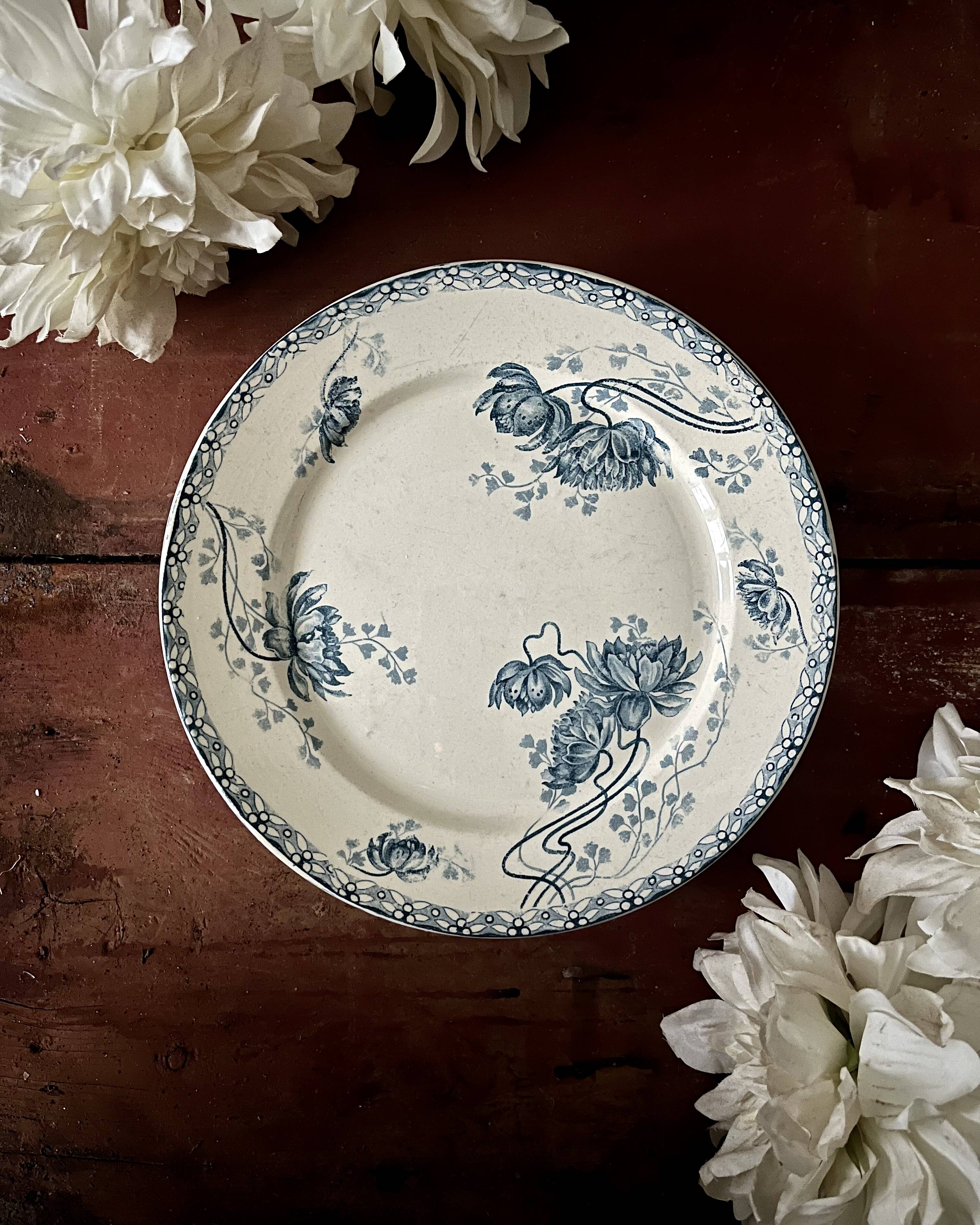 Small ironstone compote Sarreguemines Royat