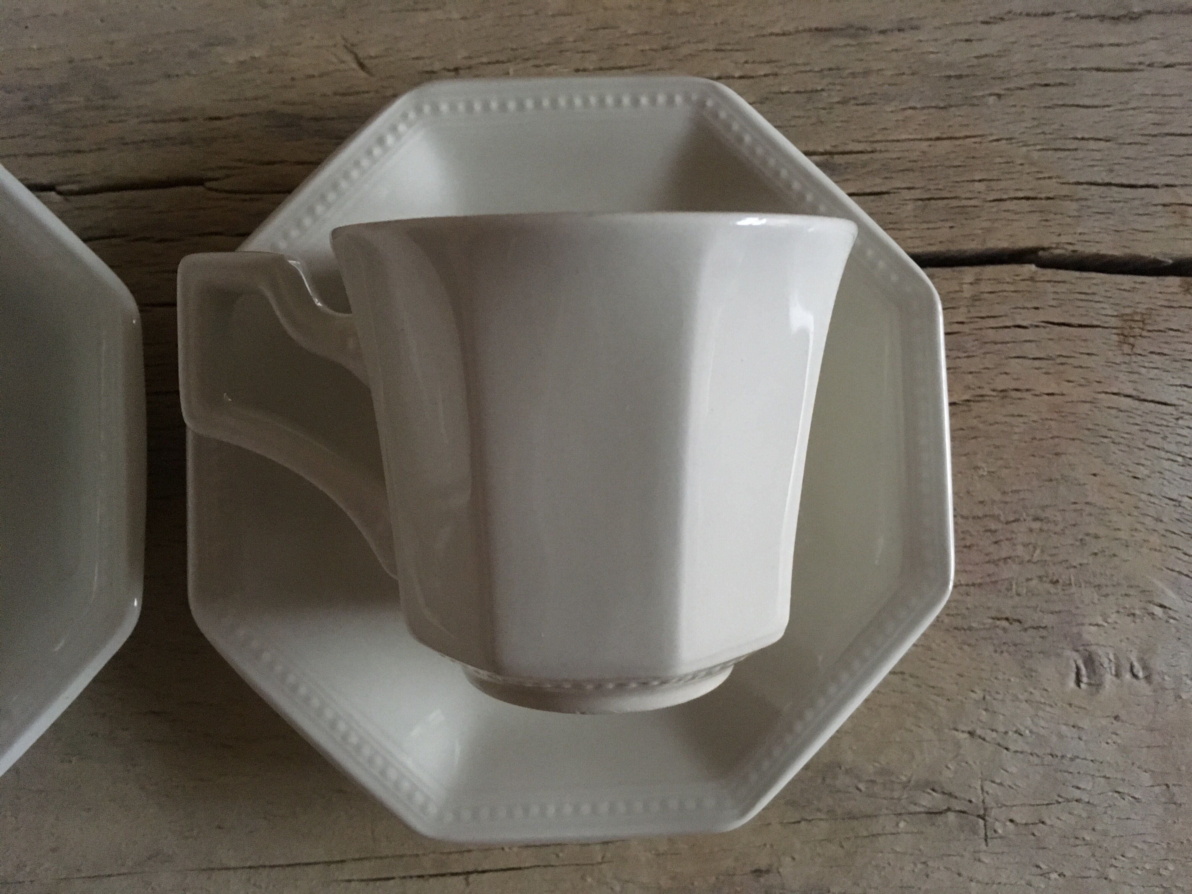 Set of 3 cups Johnson Brothers pearls, Greek Revival English
