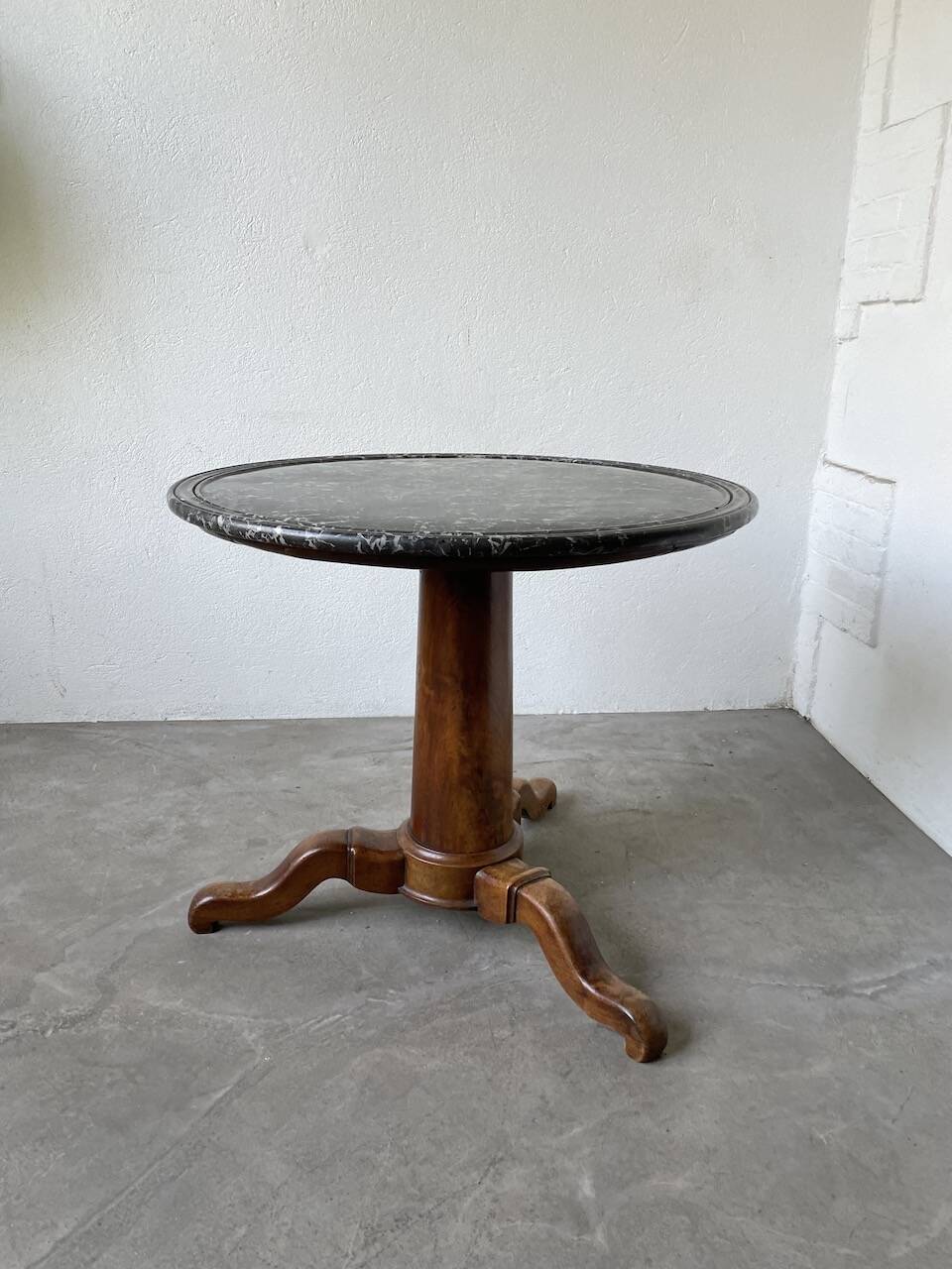 Empire walnut and marble pedestal table, late 19th century
