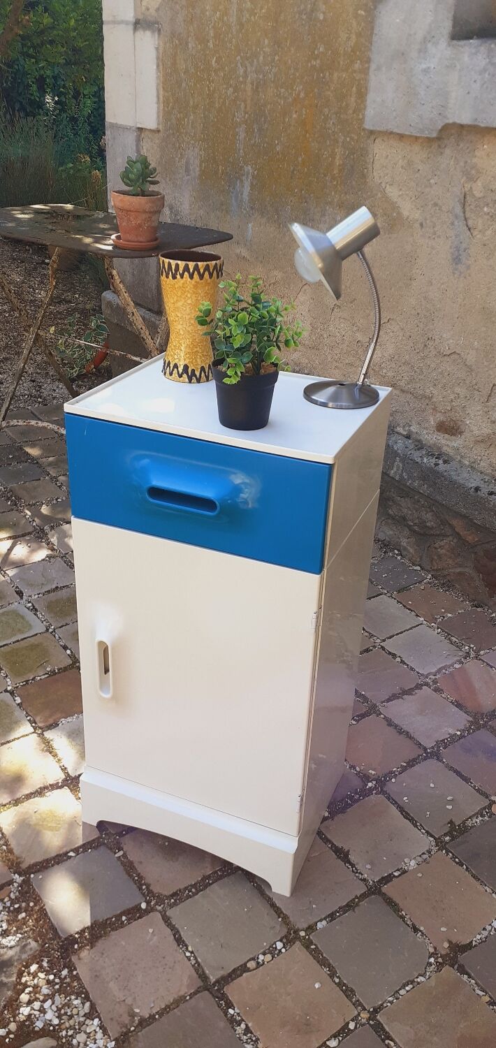 Storage cabinet year 70