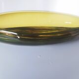 Set of three 1950s paddle cups