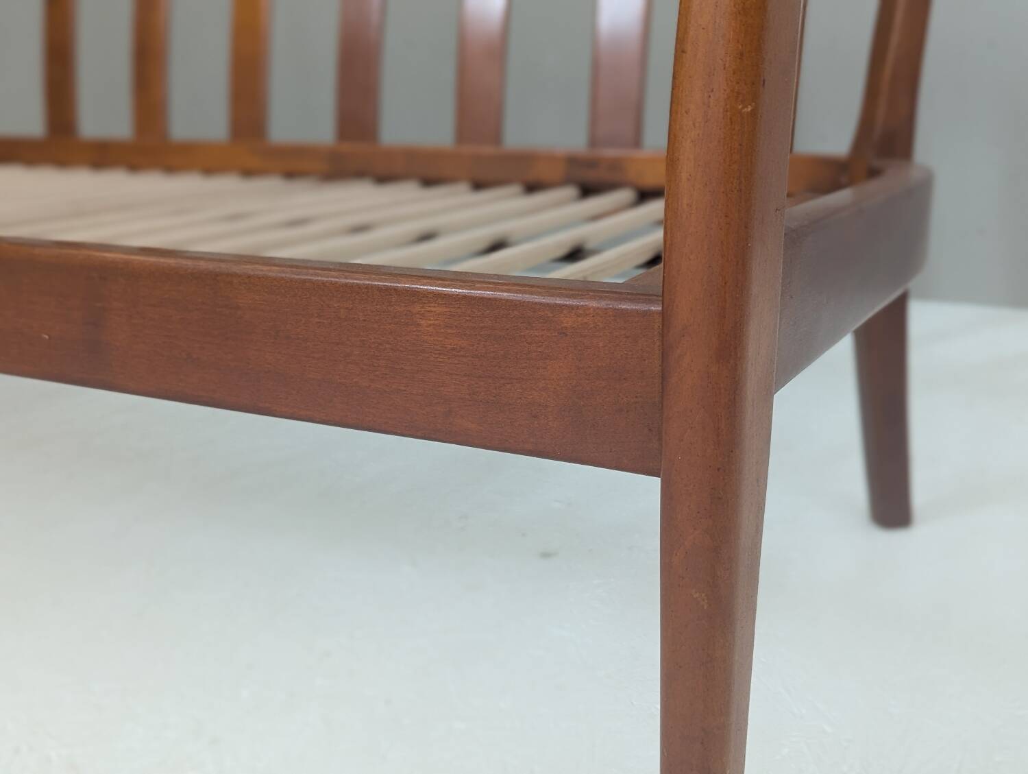 Canapé en bois de cerisier Wilhelm Knoll du milieu du siècle, Allemagne, années 1960