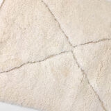 Moroccan Berber carpet Beni Ouarain corridor ecru with engraved diamonds 256x83cm