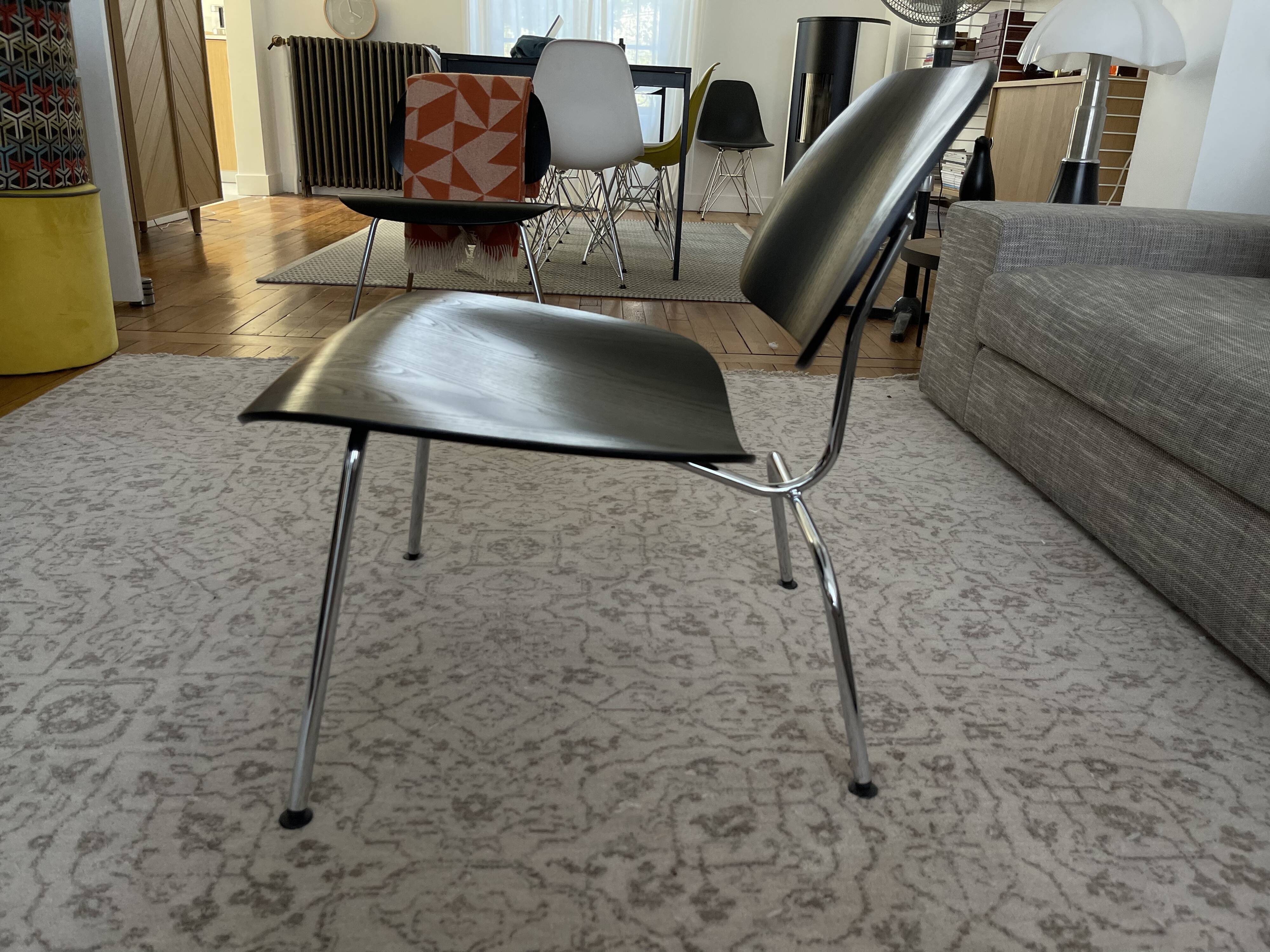 LCM armchair black ash