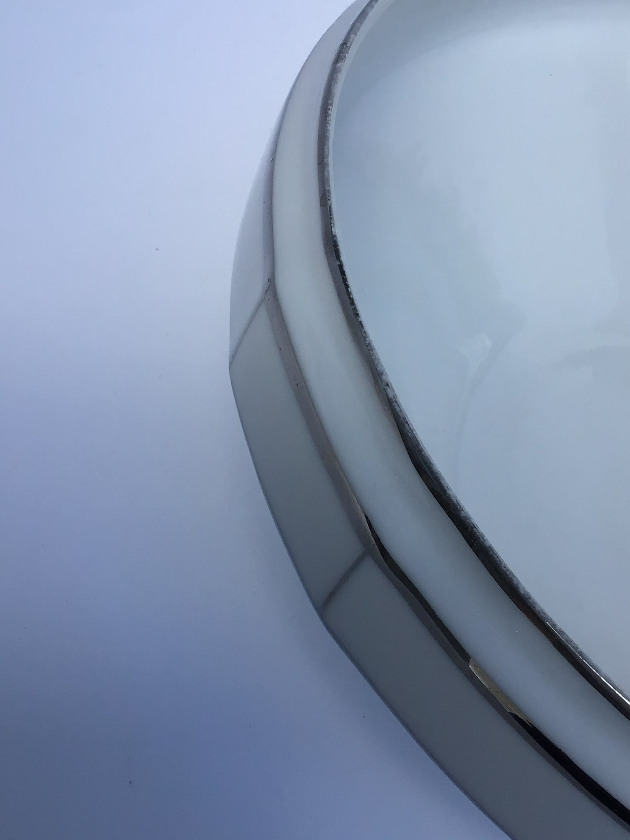 Salad bowl Art Deco porcelain silver net