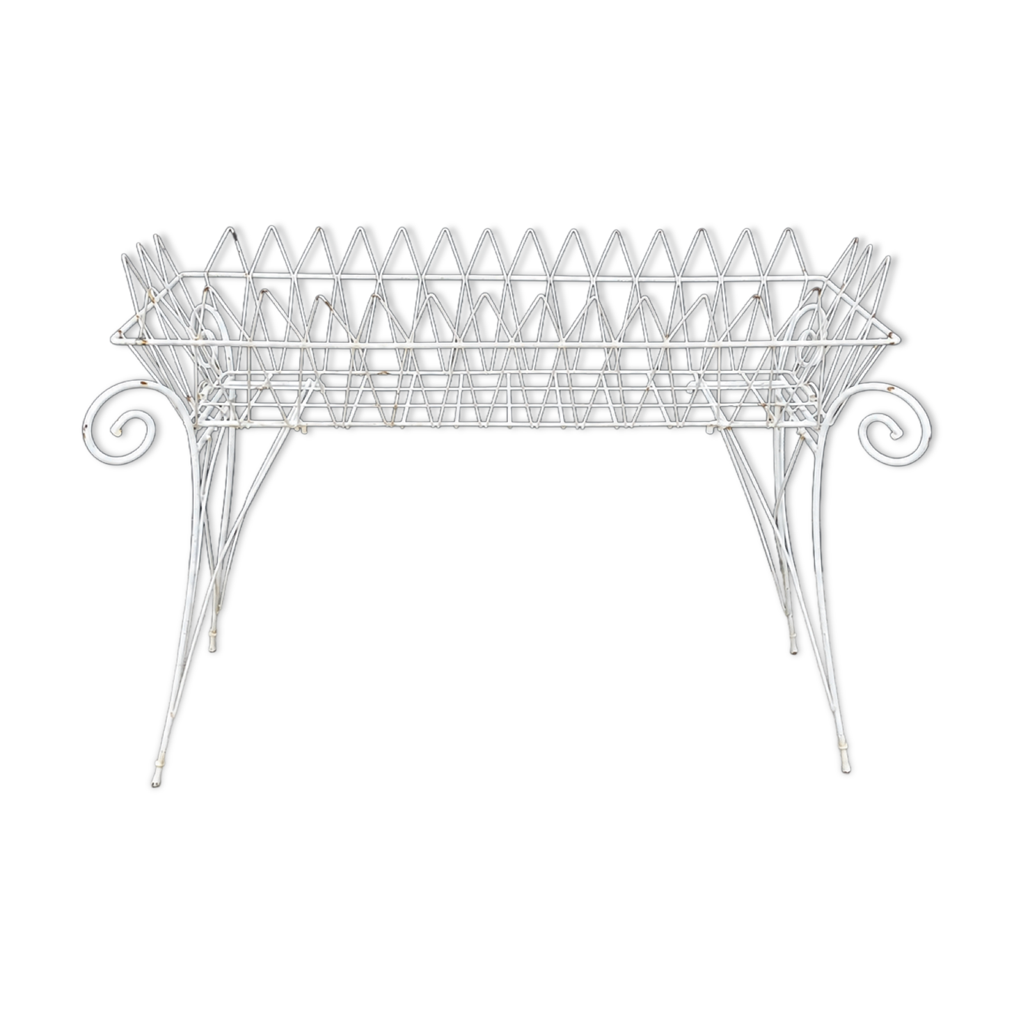Antique planter