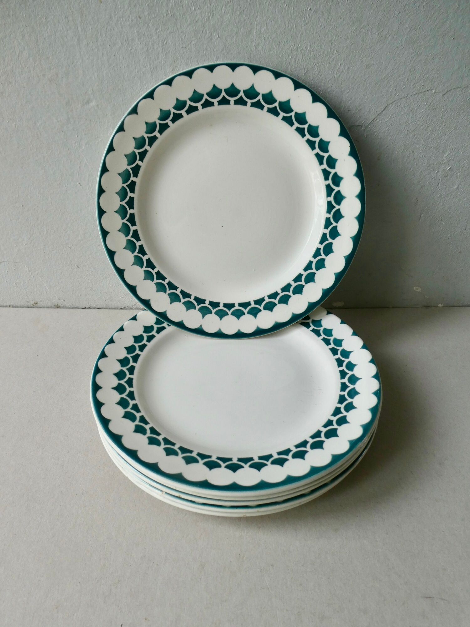 6 flat plates Digoin Sarreguemines France, décor Europe, years 30-40