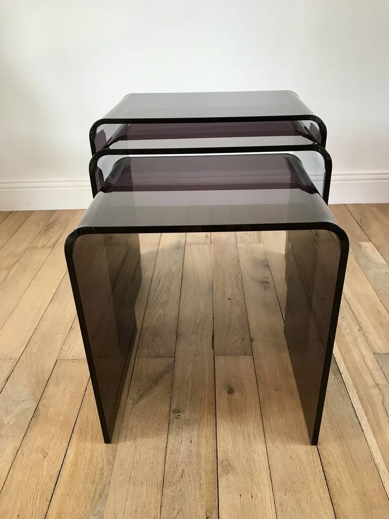 Set of 3 nesting coffee tables in smoked plexi / purple 70s
