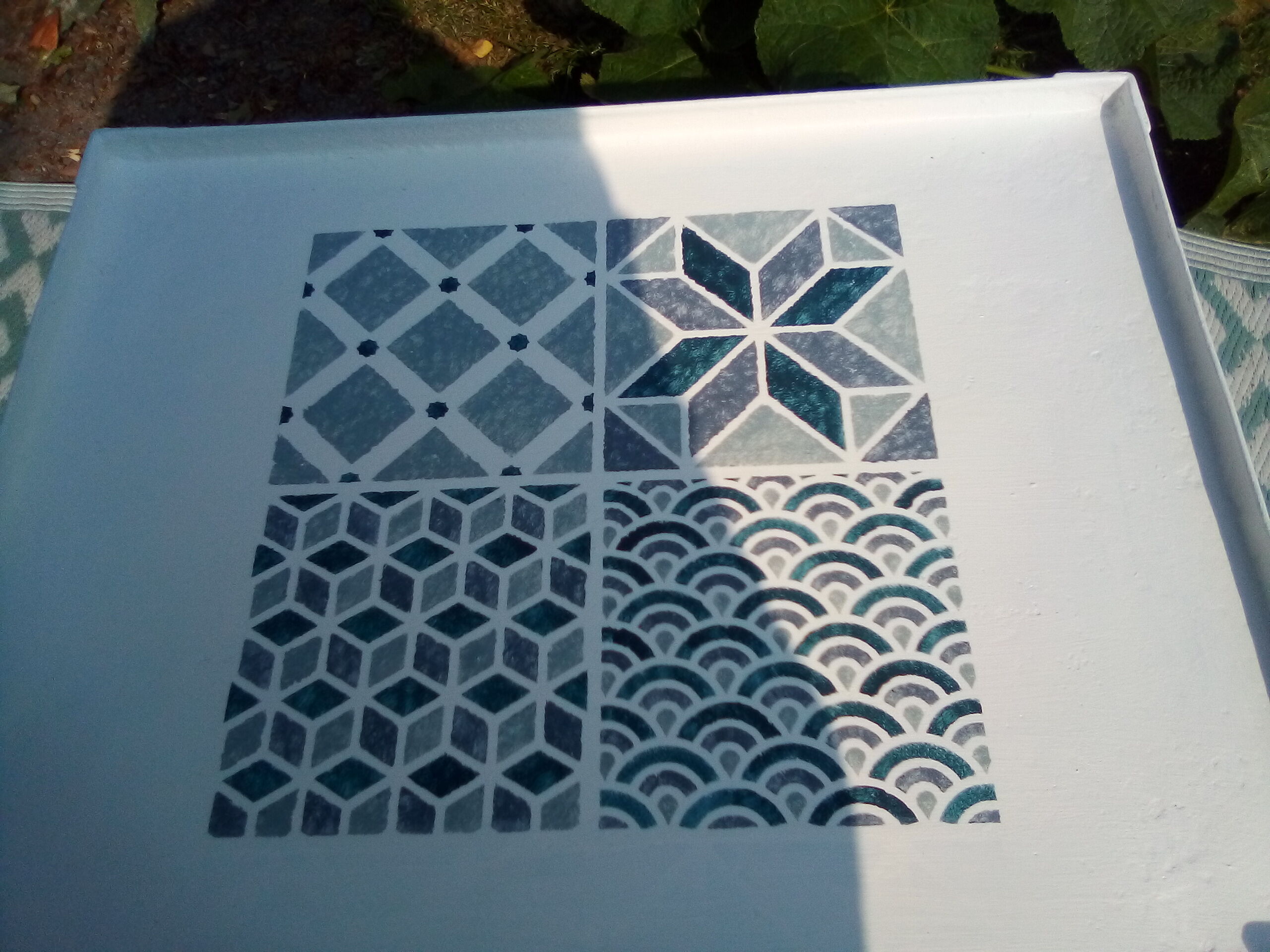 Iron table patterns cement tiles