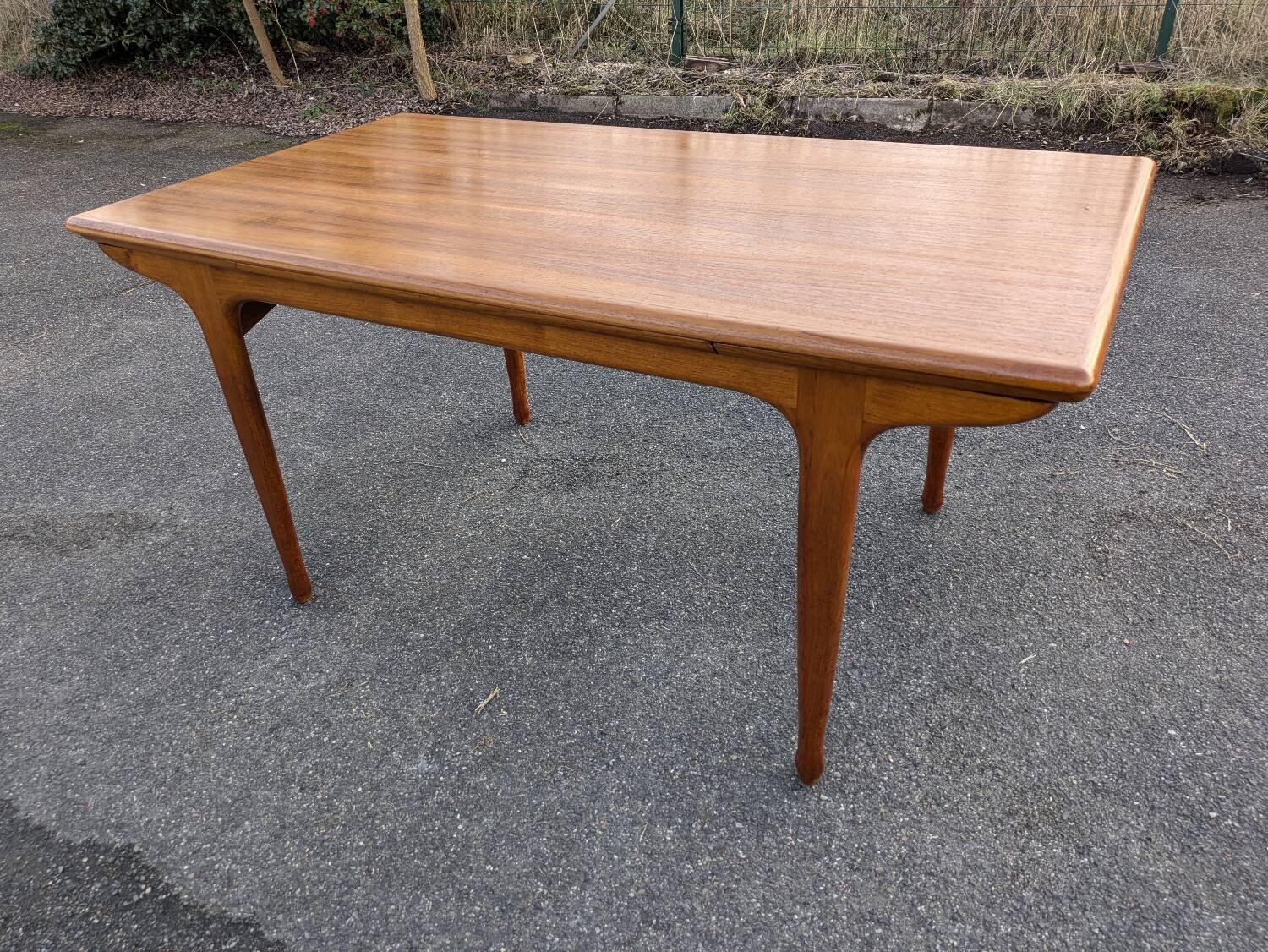 Vintage Teak dining table, "Paris TV cabinet" 1960 + extensions