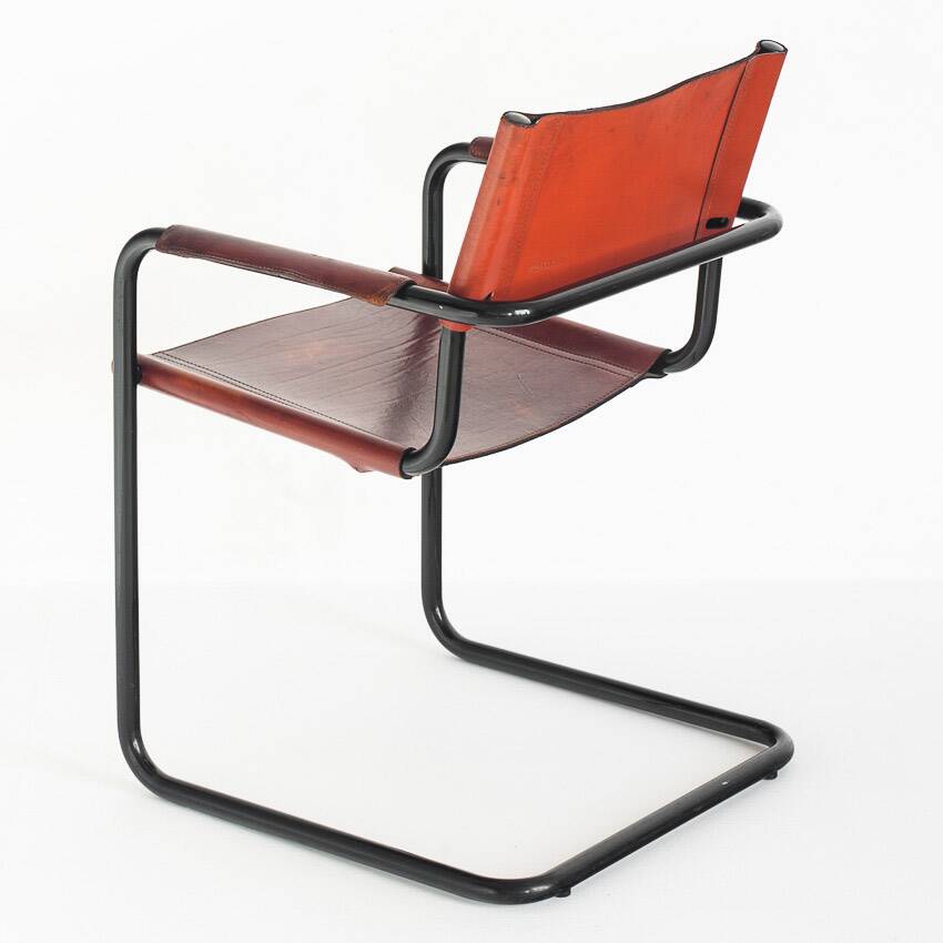 Cantilever chairs model MG5 in leather edition by Matteo Grassi. Italy, 90s