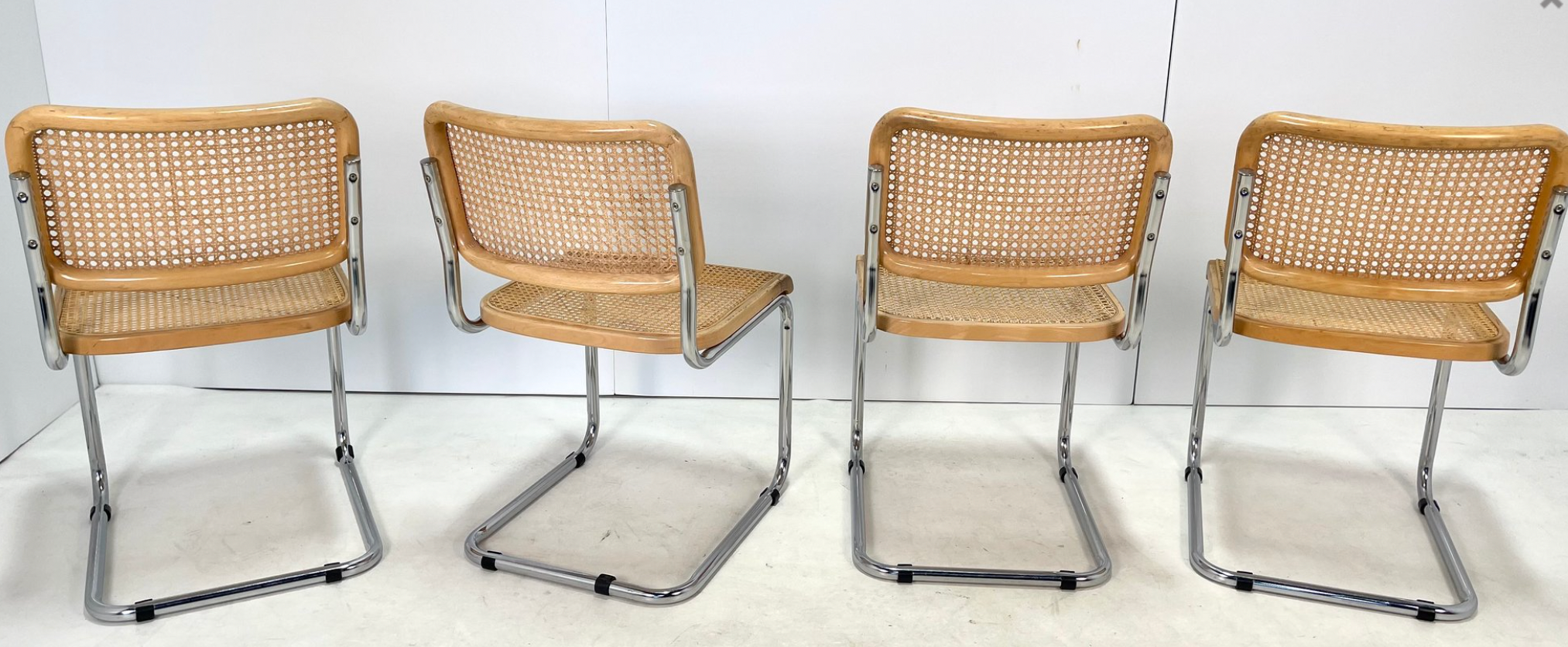 Lot de 4 chaises Cesca modèle b32 en chrome fabriqué en italie par Marcel Breuer