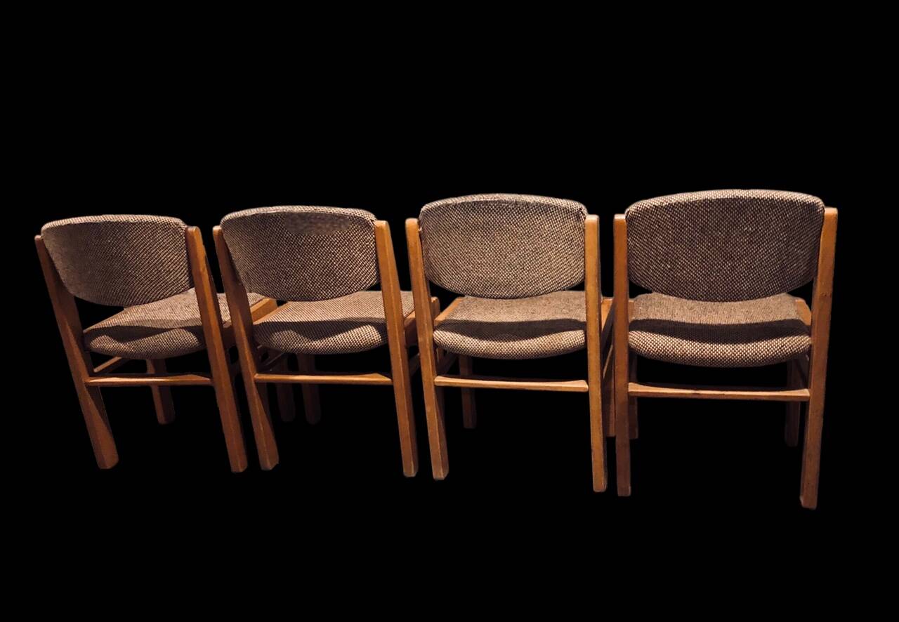 Series 6 elm chairs Maison Regain