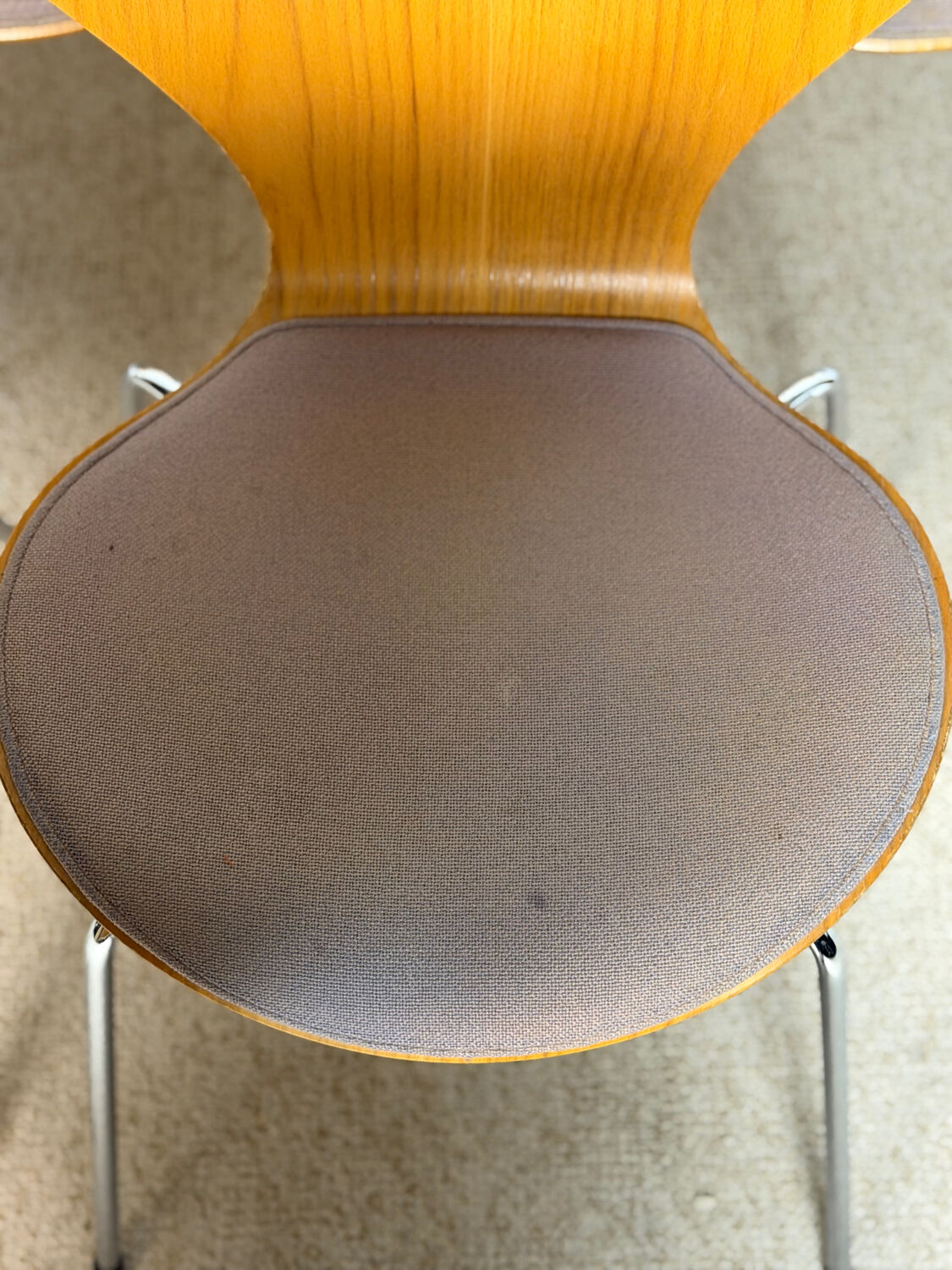 6 chairs Series 7 – Arne Jacobsen for Fritz Hansen
