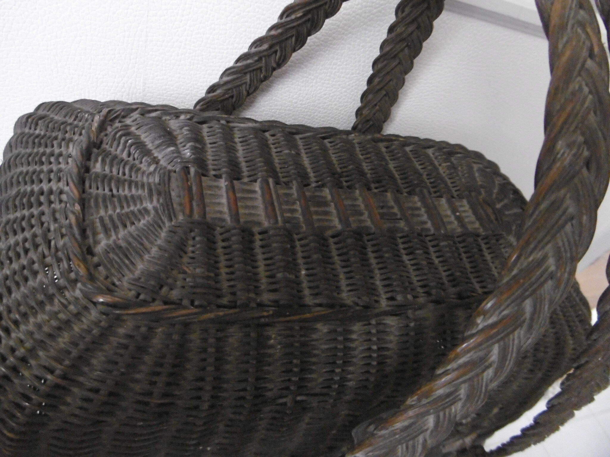 Rabbit basket 1900