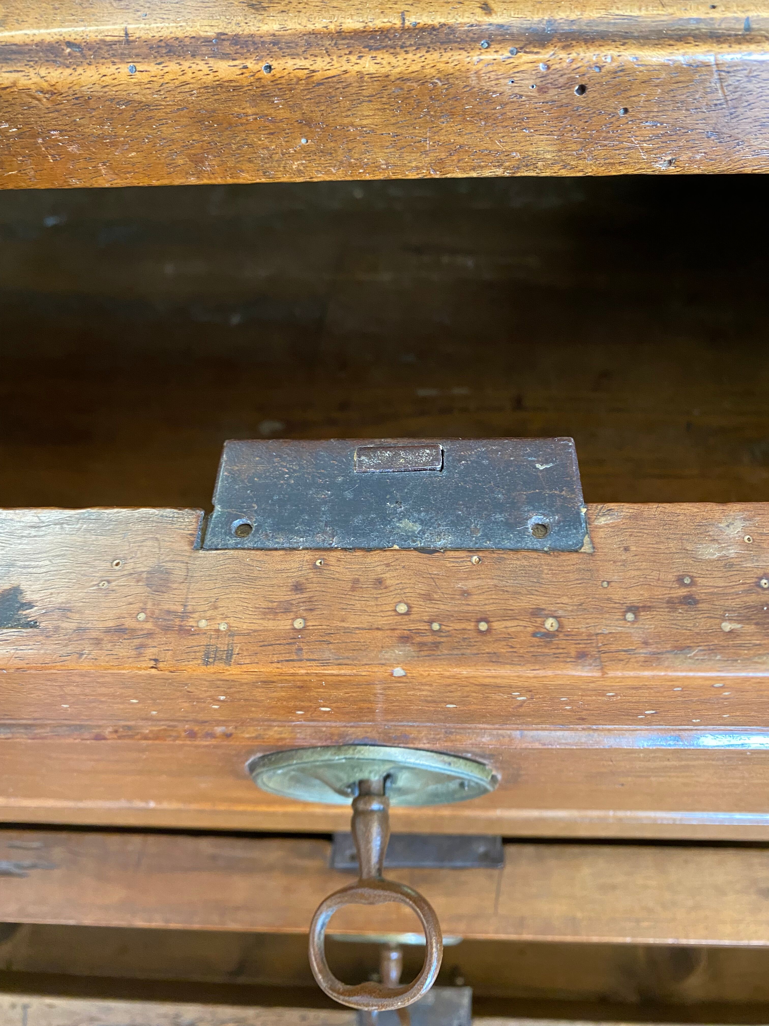 Louis XVI walnut chest of drawers, 3 drawers.